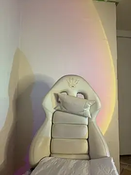 Baby  Otaku online show from 10.10.25