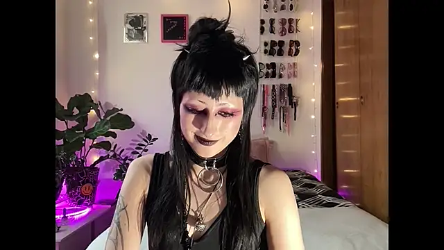 ELENA UMBRA online show from 12.22.25