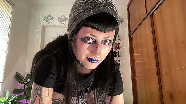 Snapshot of ELENA_UMBRA chatting on 05.22.26 ELENA UMBRA online show from 05.22.26