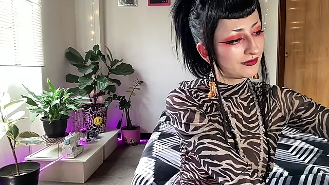 Snapshot of ELENA_UMBRA chatting on 05.27.26 ELENA UMBRA online show from 05.27.26