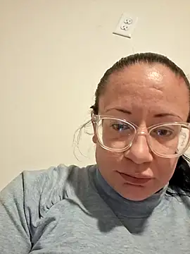 Snapshot of kinkikatie69 chatting on 06.17.26 kinkikatie69 online show from 06.17.26