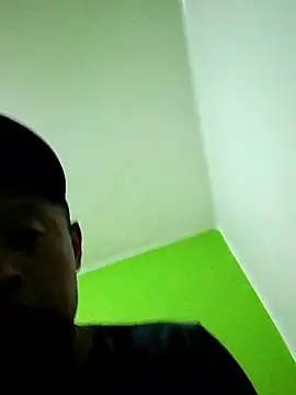 luuiss12 online show from 04.14.26