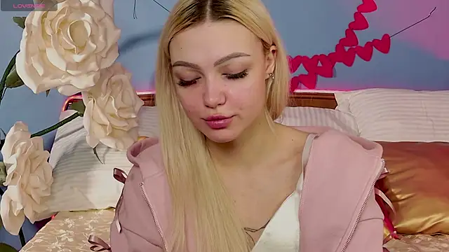 LinaLirian online show from 03.17.26