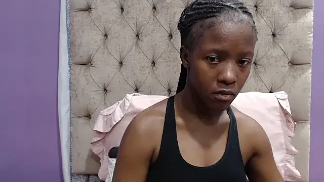 Snapshot of sexykea2002x chatting on 10.24.25 sexykea2002x online show from 10.24.25