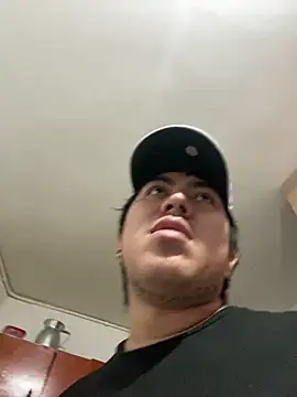 Snapshot of SmithBrigerton chatting on 03.22.25 SmithBrigerton online show from 03.22.25