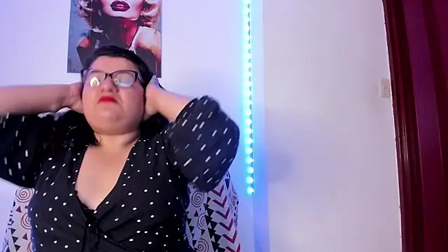 Snapshot of mystery_psique chatting on 10.01.25 mystery psique online show from 10.01.25