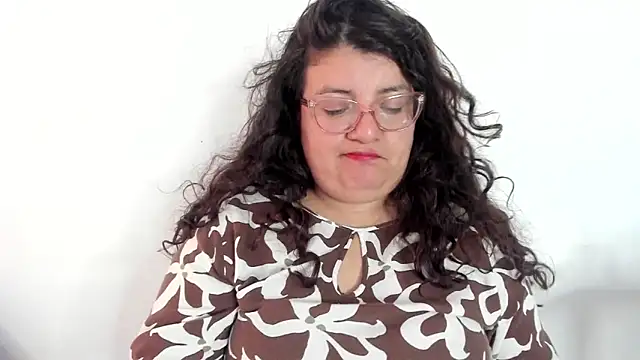 Snapshot of mystery_psique chatting on 04.10.26 mystery psique online show from 04.10.26