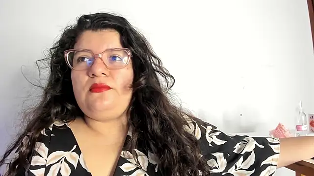 Snapshot of mystery_psique chatting on 04.16.26 mystery psique online show from 04.16.26