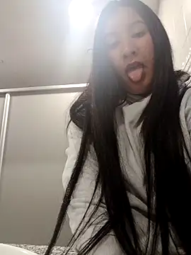 hotCOUPLEPETRA online show from 05.05.26