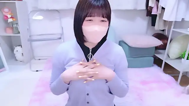 Snapshot of _suika_ chatting on 02.23.26 suika online show from 02.23.26