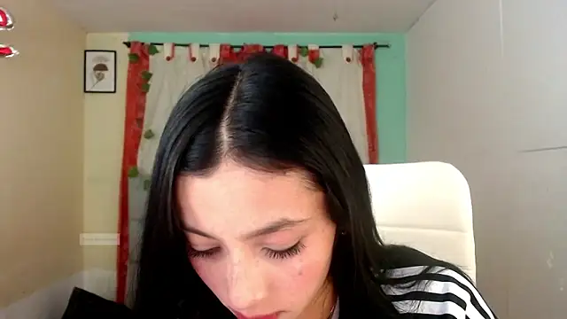 vale miel online show from 12.18.25