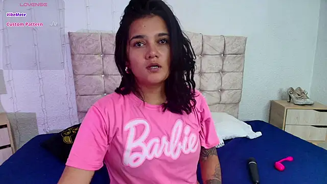 mia traveluxe online show from 12.02.25