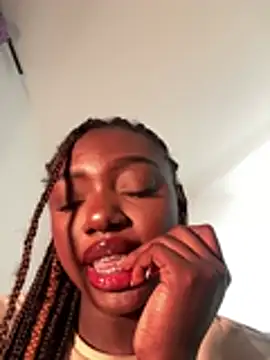 alissradiante1 online show from 03.01.26