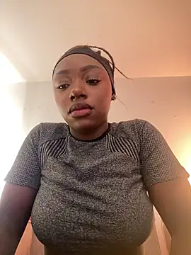 alissradiante1 online show from 03.17.26