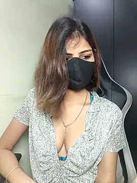 Isha Sax online show from 10.01.25