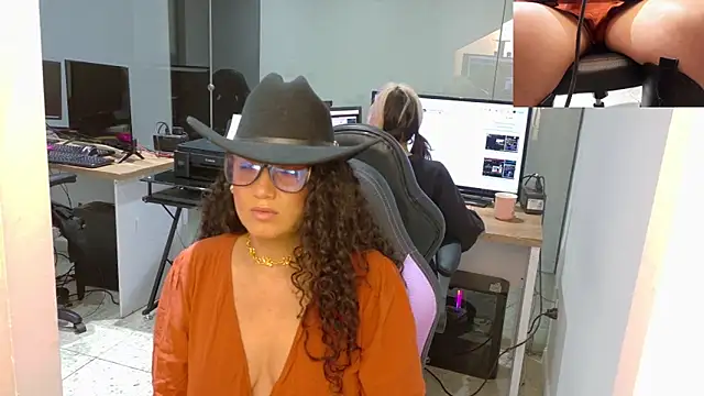 Dakota Rainbow22 online show from 02.28.26