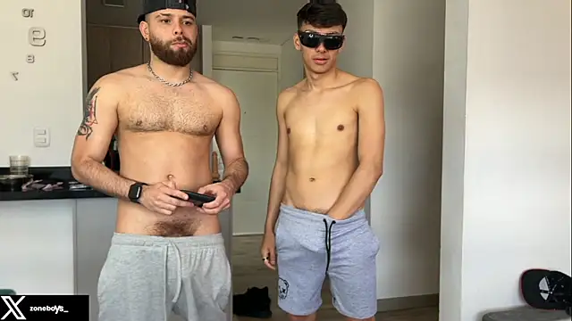 Snapshot of zoneboys chatting on 09.25.25 zoneboys online show from 09.25.25