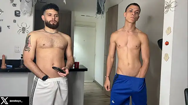 Snapshot of zoneboys chatting on 10.30.25 zoneboys online show from 10.30.25