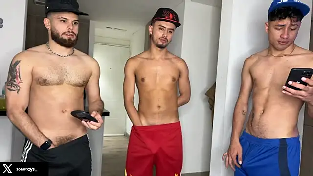 Snapshot of zoneboys chatting on 12.04.25 zoneboys online show from 12.04.25