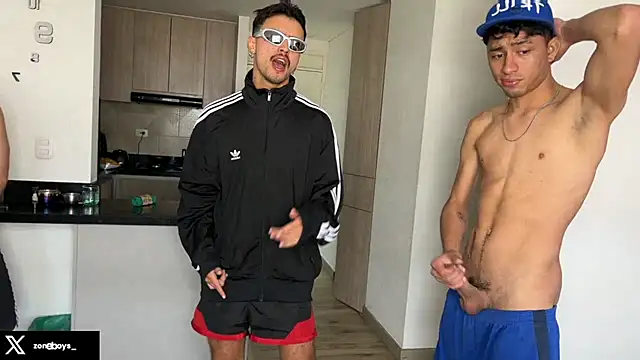 Snapshot of zoneboys chatting on 12.19.25 zoneboys online show from 12.19.25