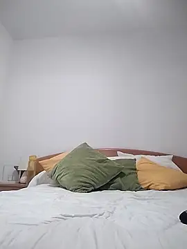 agustinalatina online show from 10.13.25