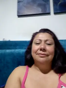 Snapshot of EmmaJhomson chatting on 06.06.26 EmmaJhomson online show from 06.06.26