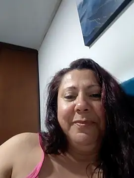 Snapshot of EmmaJhomson chatting on 06.23.26 EmmaJhomson online show from 06.23.26