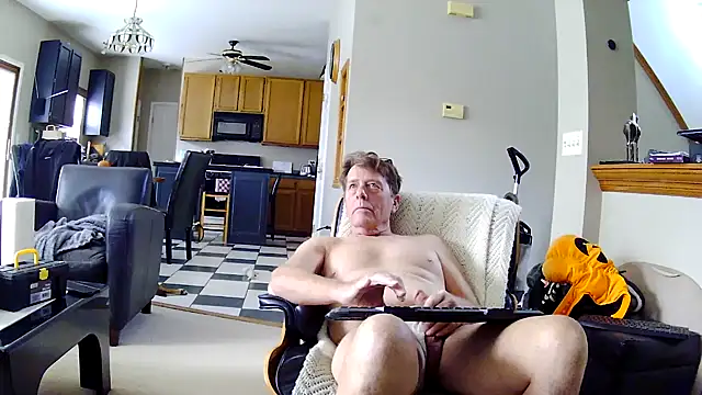 Snapshot of jocoff1 chatting on 11.02.25 jocoff1 online show from 11.02.25