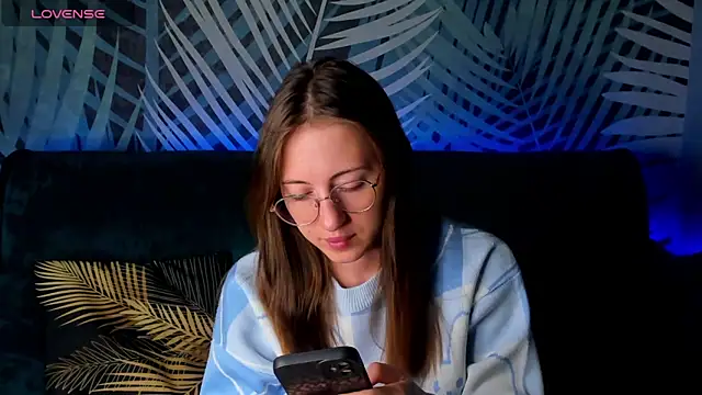 ChristyCrayme online show from 10.03.25