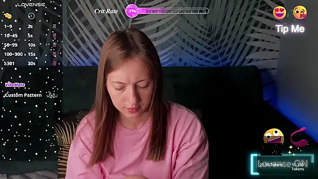 Snapshot of ChristyCrayme chatting on 07.02.26 ChristyCrayme online show from 07.02.26