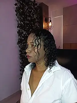 Snapshot of EbonyHorrny chatting on 07.17.26 EbonyHorrny online show from 07.17.26