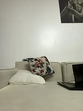 Lil-shawrie online show from 02.12.26