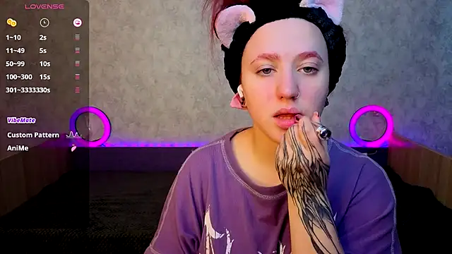 Snapshot of Mini_Lady1 chatting on 10.03.25 Mini Lady1 online show from 10.03.25