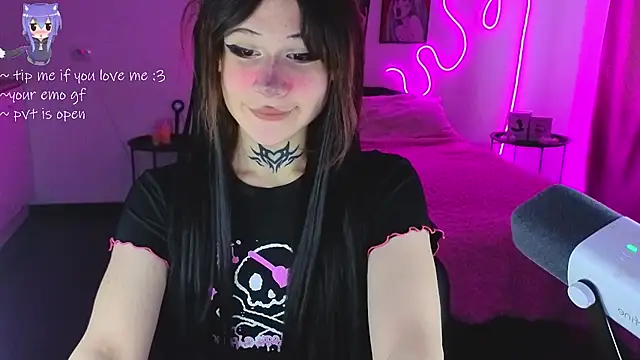 Snapshot of your_little_eva chatting on 02.26.26 your little eva online show from 02.26.26