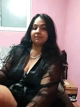 Snapshot of Melissa10 chatting on 11.19.25 Melissa10 online show from 11.19.25