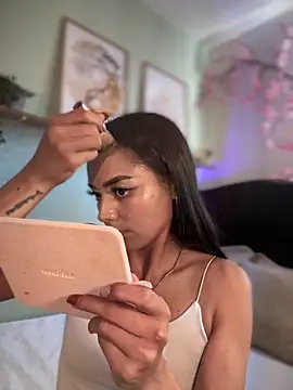 Snapshot of im-isabella chatting on 09.20.25 im-isabella online show from 09.20.25