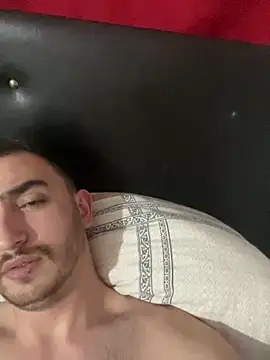 Snapshot of cihan_4141 chatting on 11.15.25 cihan 4141 online show from 11.15.25