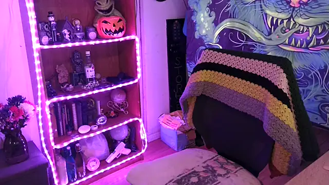 Kinky Witch online show from 02.14.26