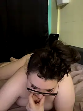 Snapshot of HaleyAyush chatting on 10.09.25 HaleyAyush online show from 10.09.25