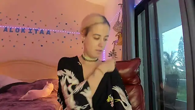 Snapshot of aalokitaa chatting on 07.19.26 aalokitaa online show from 07.19.26