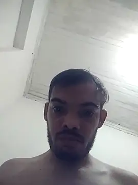 Snapshot of GuilhermeYuree chatting on 11.04.25 GuilhermeYuree online show from 11.04.25