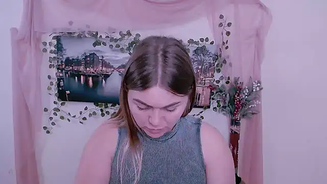 Snapshot of Magic_Katarina_ chatting on 11.11.25 Magic Katarina online show from 11.11.25