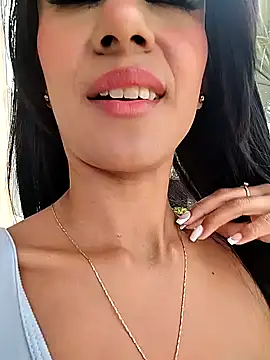 Juliana Xander online show from 11.08.25