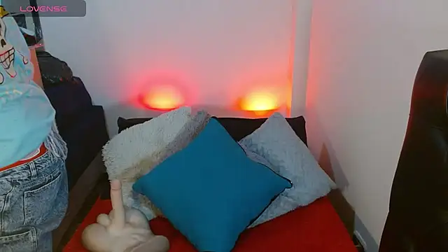 KrystalAdams online show from 09.18.25