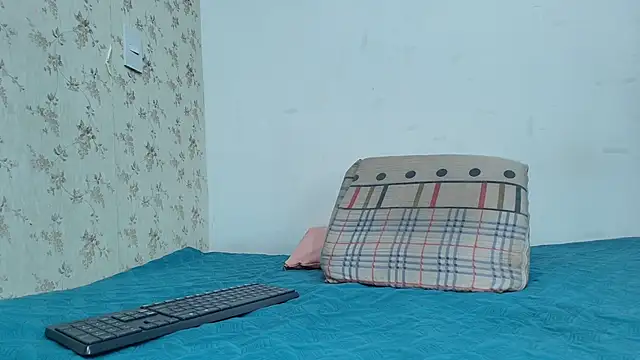 Snapshot of celeste_moonx chatting on 10.21.25 celeste moonx online show from 10.21.25