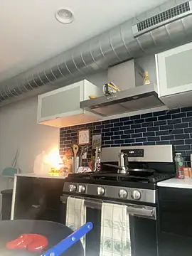 Snapshot of seeunexttuesday chatting on 09.10.25 seeunexttuesday online show from 09.10.25