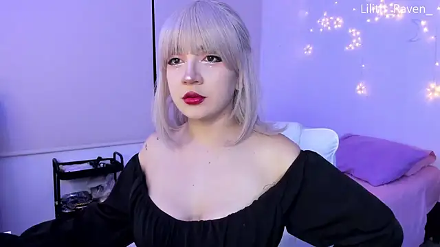 Lilith Raven  online show from 09.24.25