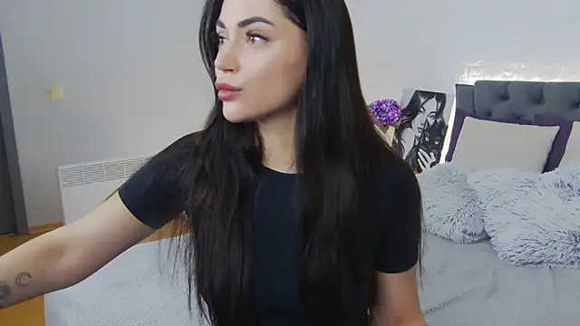 Agnessa online show from 10.21.25