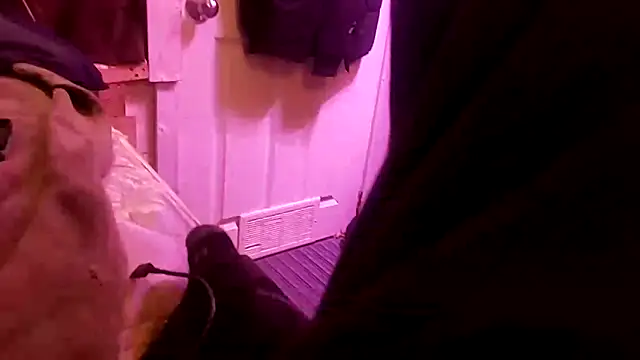 Snapshot of David1982qq chatting on 10.07.25 David1982qq online show from 10.07.25