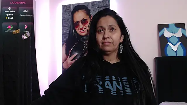 Snapshot of holydeath_1 chatting on 11.08.25 holydeath 1 online show from 11.08.25